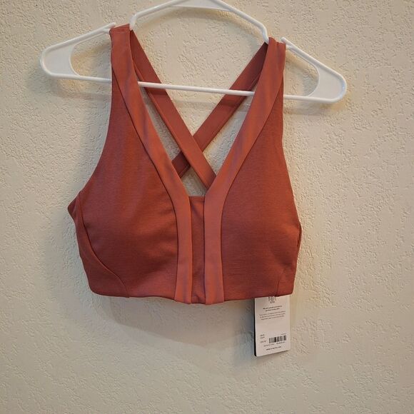 Athleta x Allyson Felix Legend V-Neck Bra D-DD - Picture 6 of 9